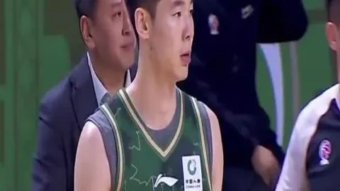 米兰积极与布鲁日商讨德屈佩转会，阿森纳亦密切关注