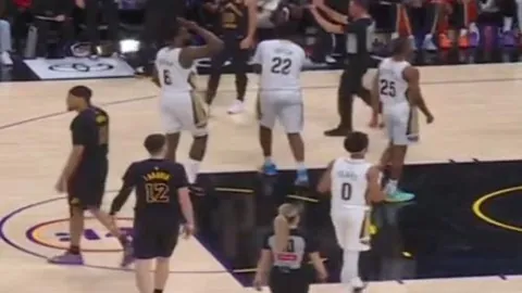 福建沿海客渡航线受海浪蓝色预警影响，17条航线全面停航